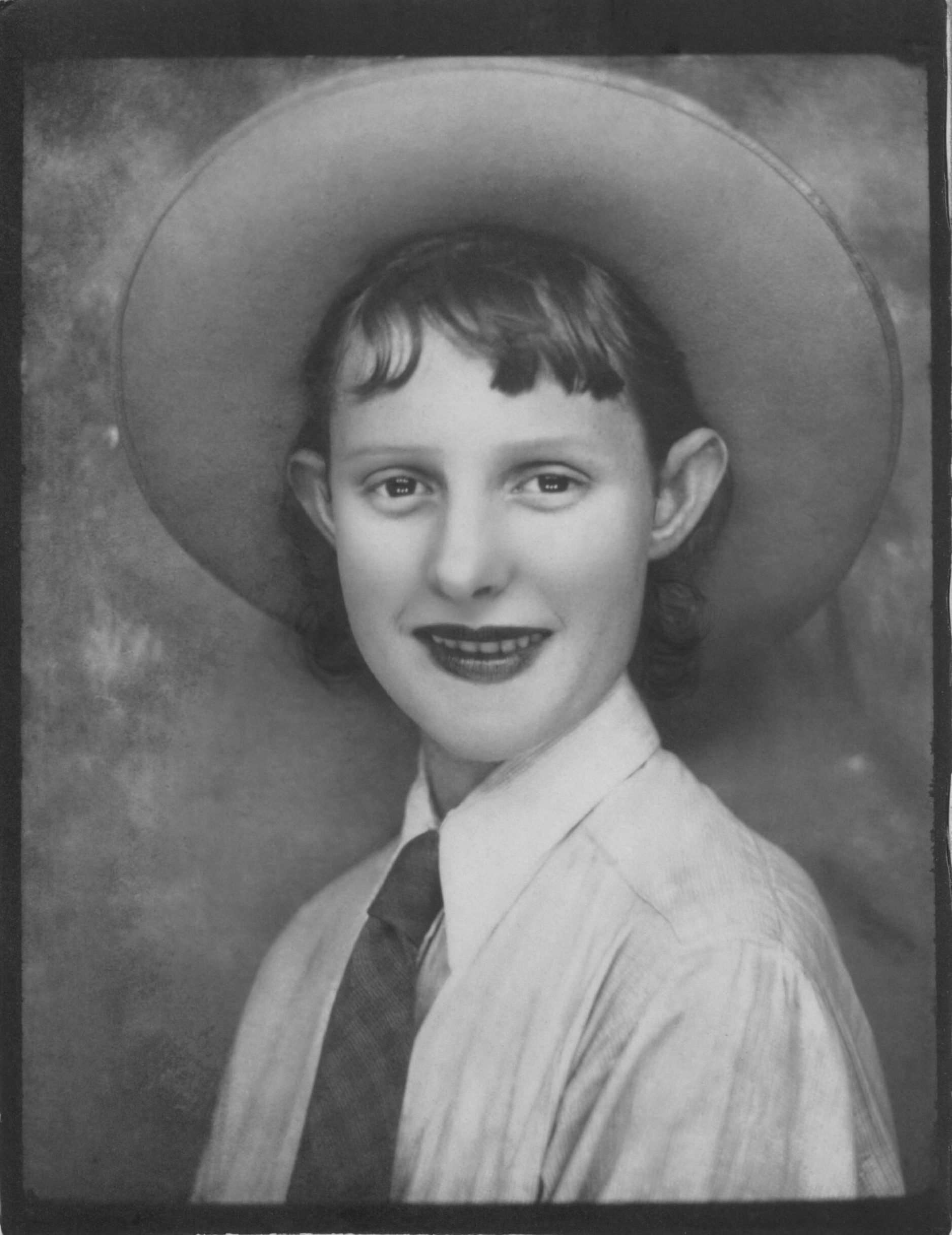 Anodyne, Somewhere in the USA, circa 1930's